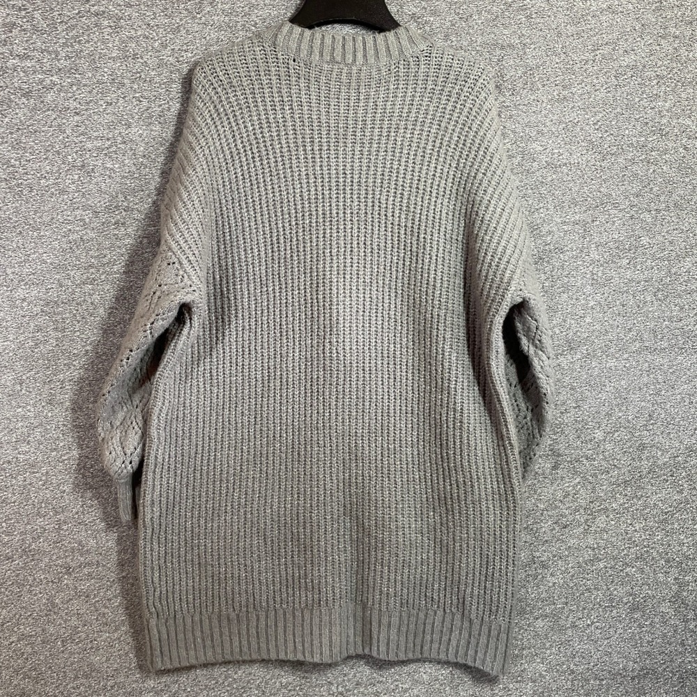 Torrid Cardigan Sweater Grey Longline Button Front Pointelle Sleeve Size 1 - Picture 5 of 7